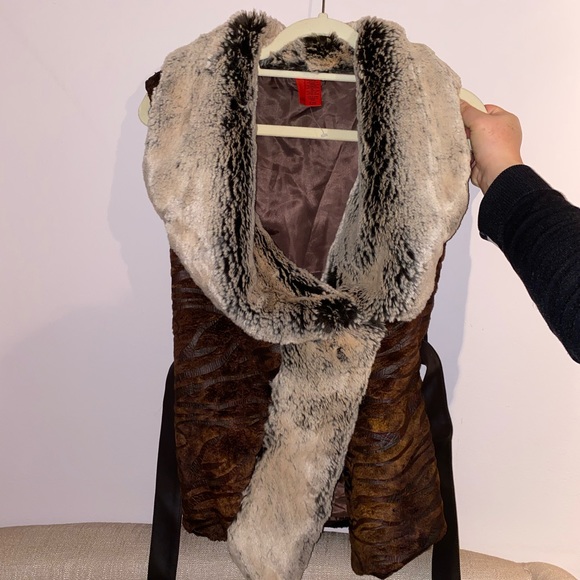 Faux Fur Vest - Picture 7 of 14